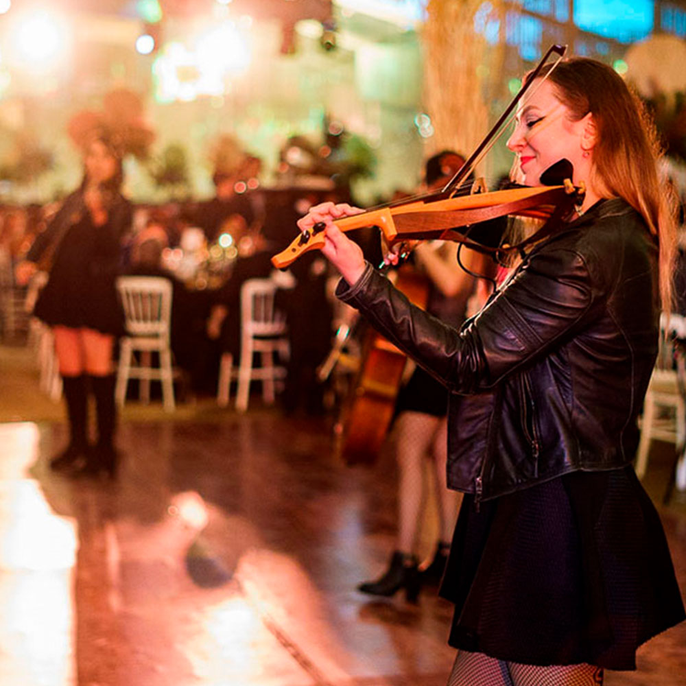Sax o show en vivo<br>durante la cena 